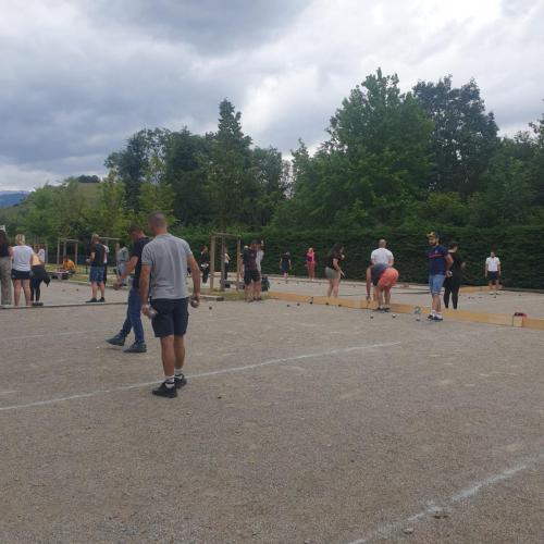 Concours de pétanque